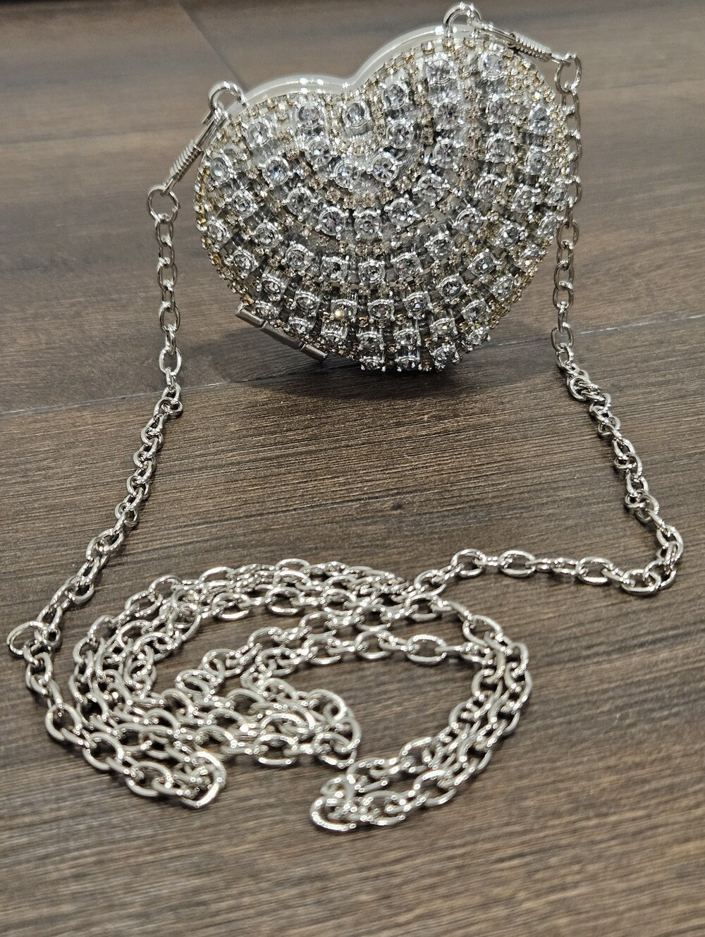 NWOT Silver Rhinestone Sparkly Heart Minaudière Statement Clutch Wedding Glam